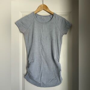 Athleta Light Gray Short Sleeve Tunic Tee SMALL